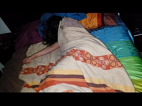 ❤️ सौतेनी आमा सुतेको बेला आफ्नी जवान सौतेनी आमालाई पिट्दै। ❤ अश्लील ne.pornfuror.ru मा ❌❤